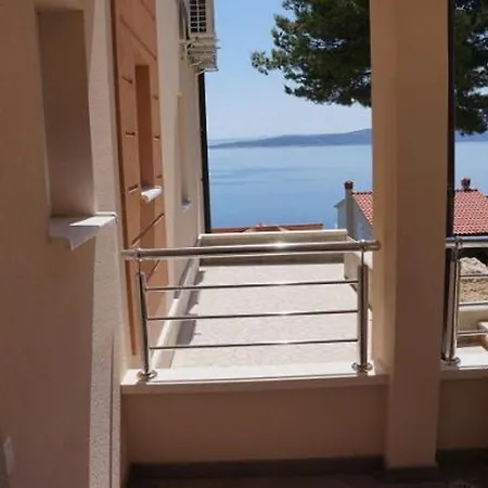 Karlo * Baska Voda