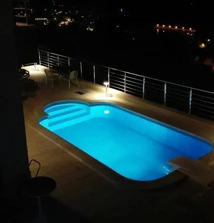 Apartment Karlo *