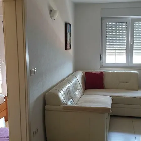 Karlo Baška Voda